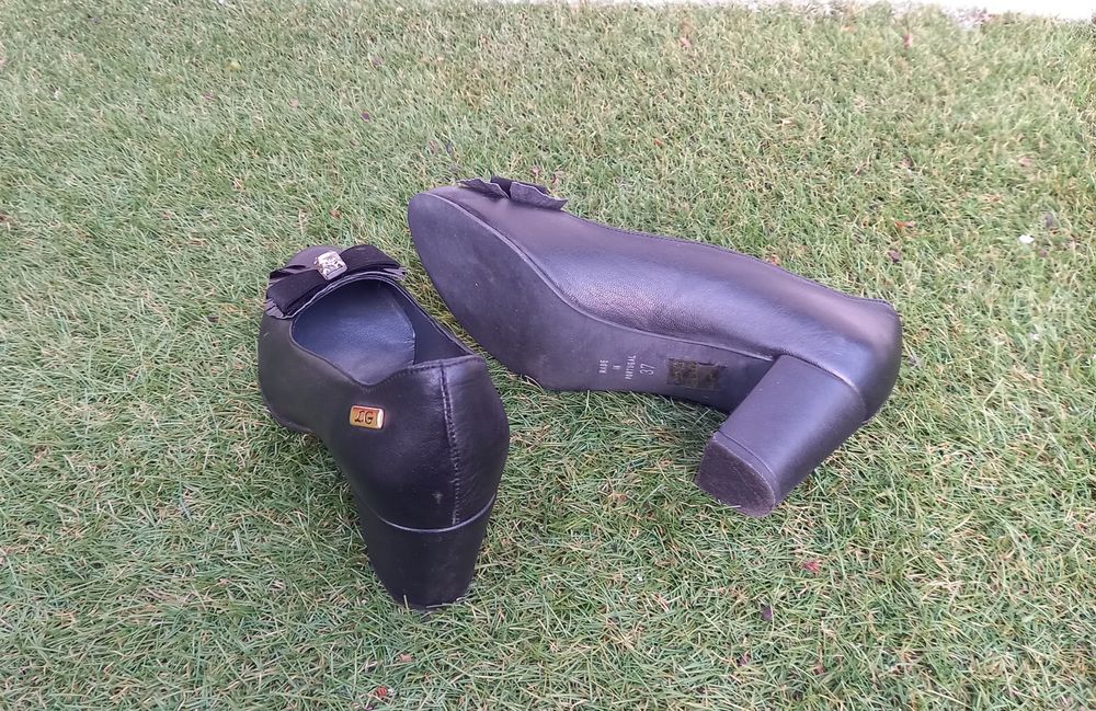 Sapatos de senhora 37