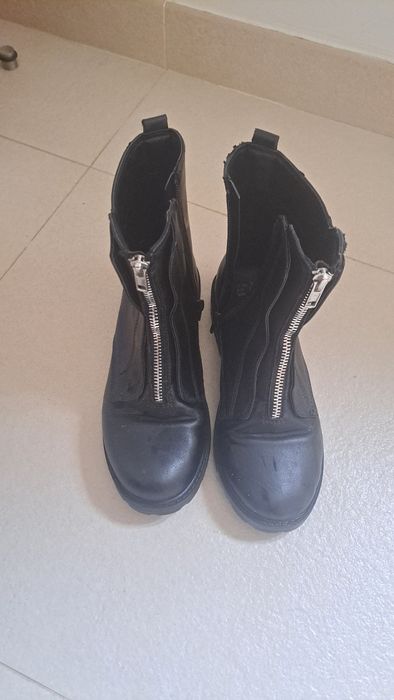 Botas pretas Tam 36 Senhora/ criança