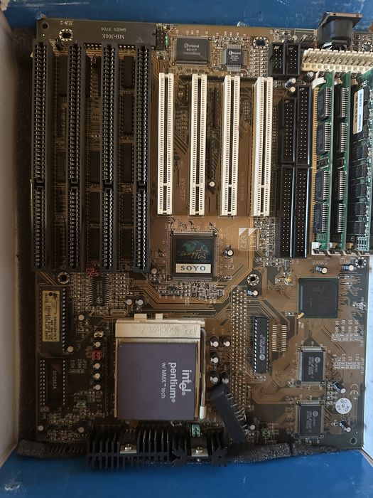 intel pentium mmx - купити комплектуючі для ПК - Ціна на OLX.ua
