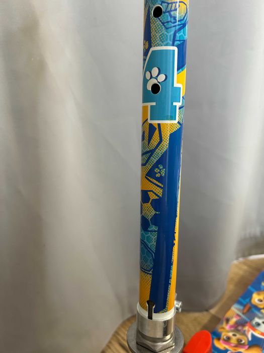 Hulajnoga dwukołowa Psi patrol Mondo 28296 Czerwony