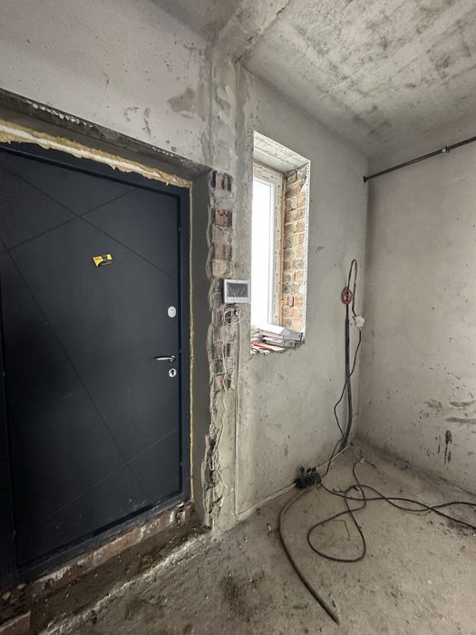 Просторий таунхаус 140м2 з терасами і балконом +50м2 в Крихівцях