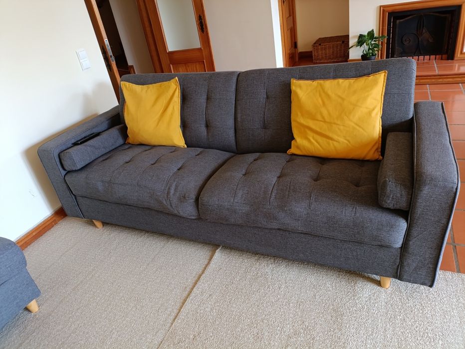 Sofá com chaise longue amovível