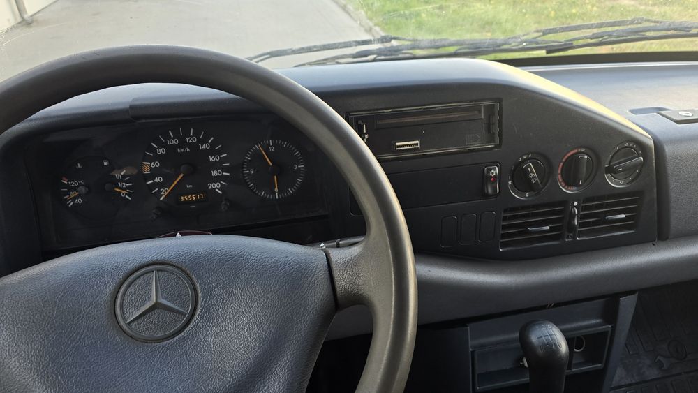 Sprzedam  autolawete lub zamienię na tanszy mercedes sprinter 2.9