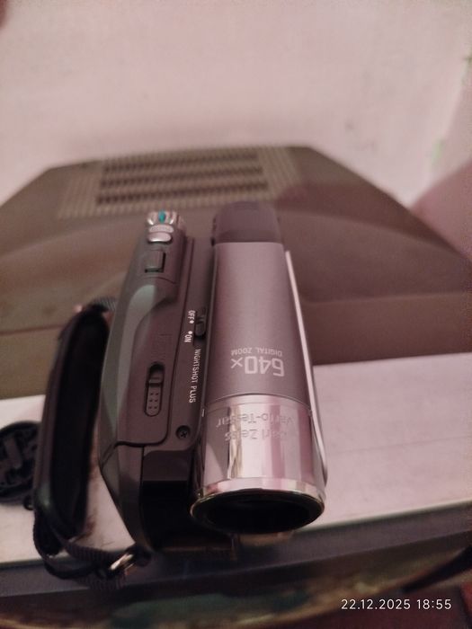 Відеокамера Sony Handycam | Carl Zeiss | Touch LCD
Продам оригінальну