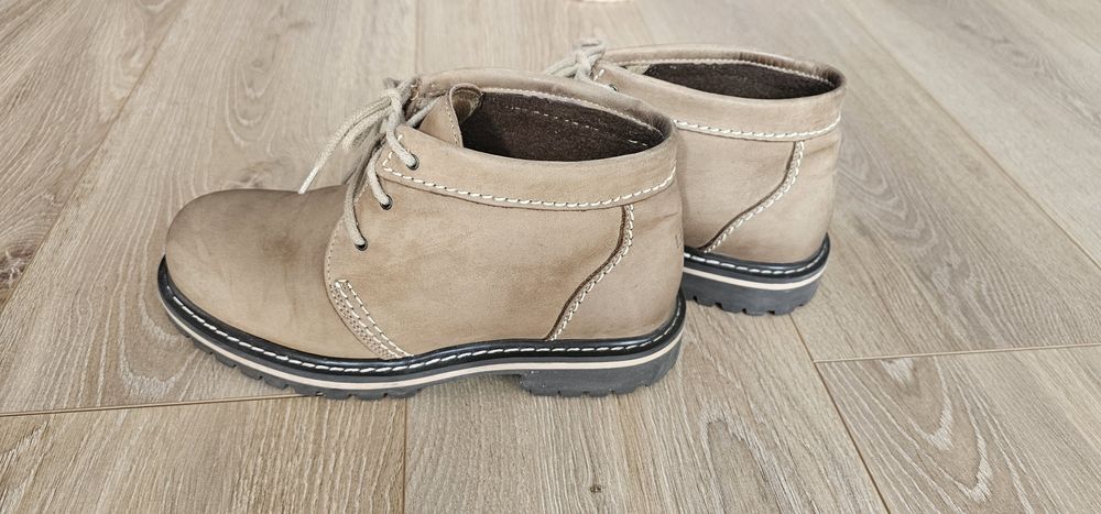 Buty trekkingowe Lesta