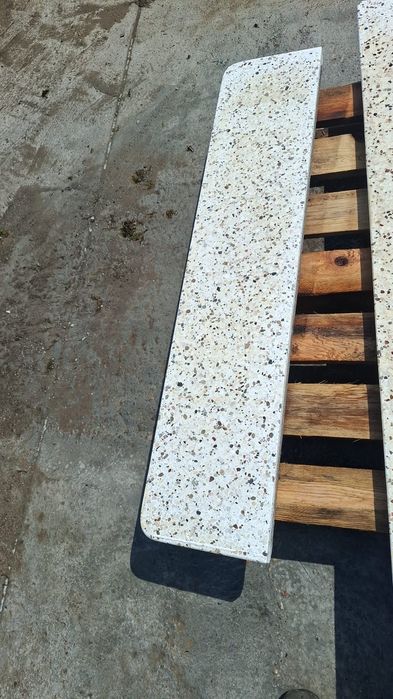 Parapety kamienno-betonowe