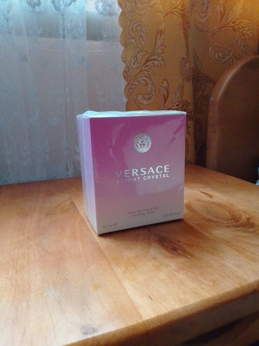 Жіночі парфуми versace