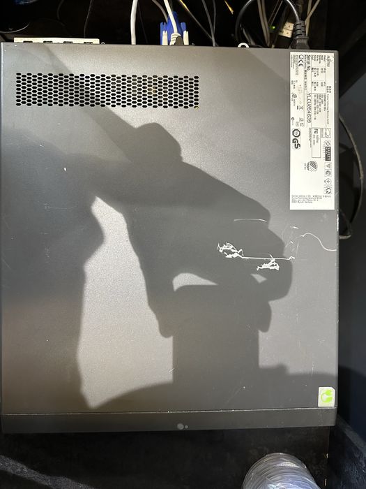 Fujitsu Esprimo e700 i3