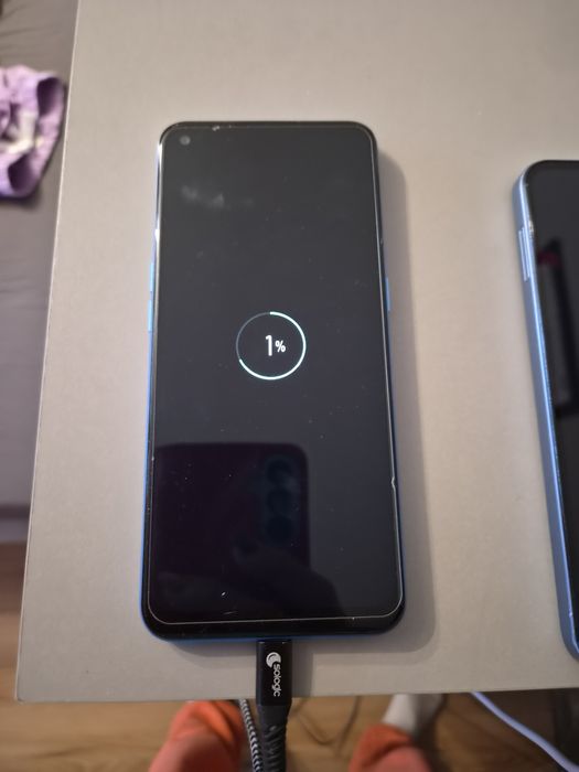 Telefon komórkowy