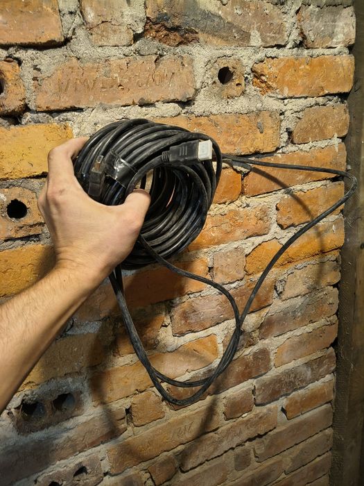 nieużywany kabel HDMI 15m