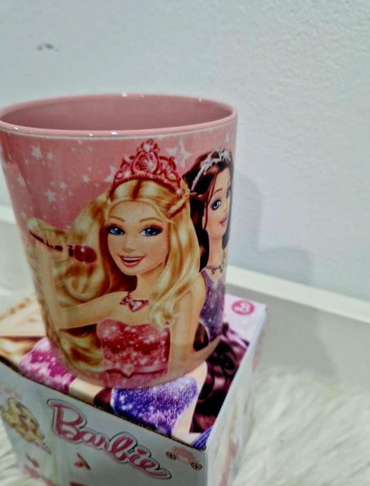 Barbie Caneca nova
