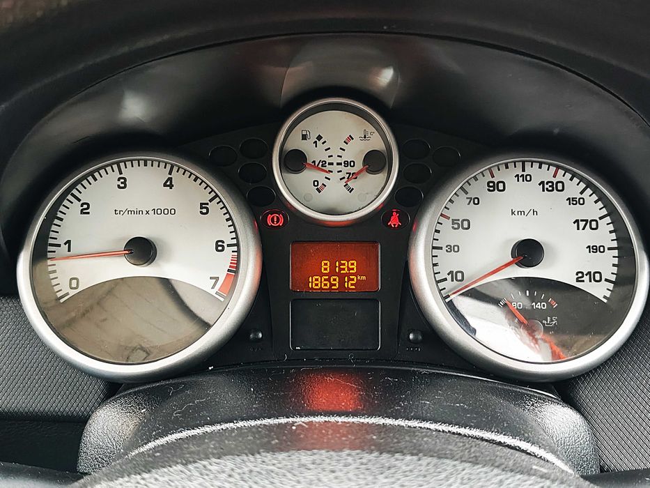 Peugeot 207, 1.4 Gasolina, 2008