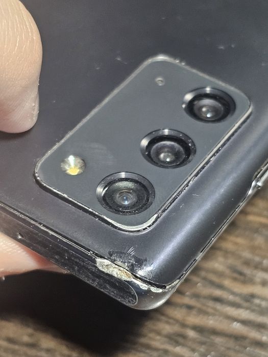 Samsung note 20  не робочий