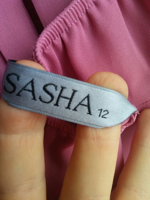 Różowa bluzka sasha z odkrytymi plecami