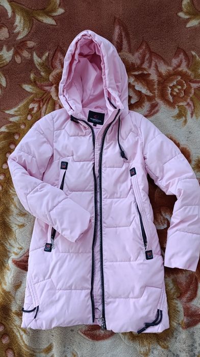 Жіноча куртка розмір s