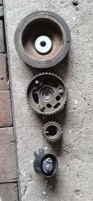 Шестерни Двигатель К9K Renault Megane Scenic 2013 III 1.5 dCi 110л