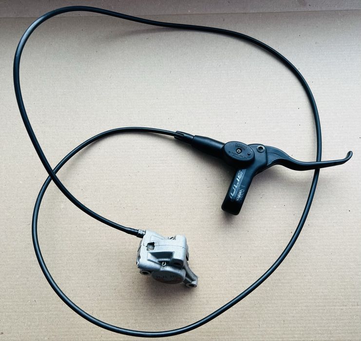 Hamulec hydrauliczny tarczowy MAGURA JULIE Klamka Prawa Zacisk tył 137