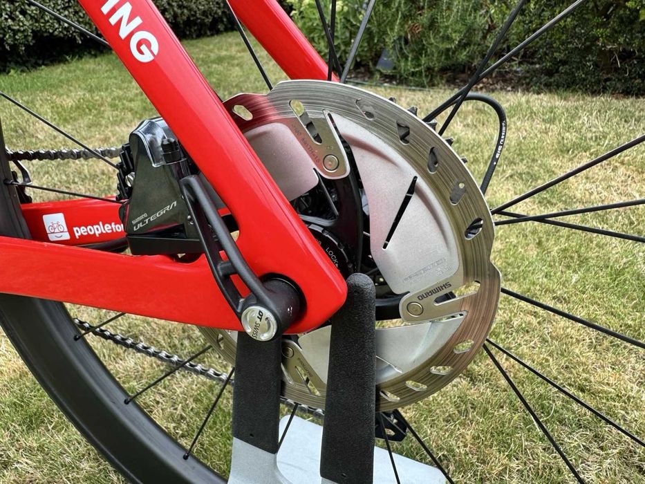 Trek Madone SLR 6 Segafredo Edition Project One Viper Vermelha