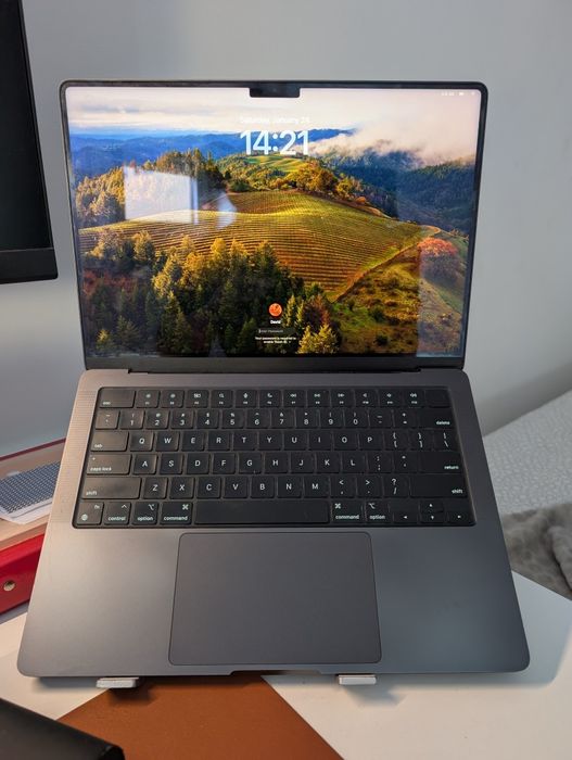 MacBook Pro chip M3 pro 14''