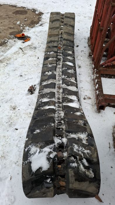 Sprzedam gąsienicę gumową do koparki 450 81 wx78