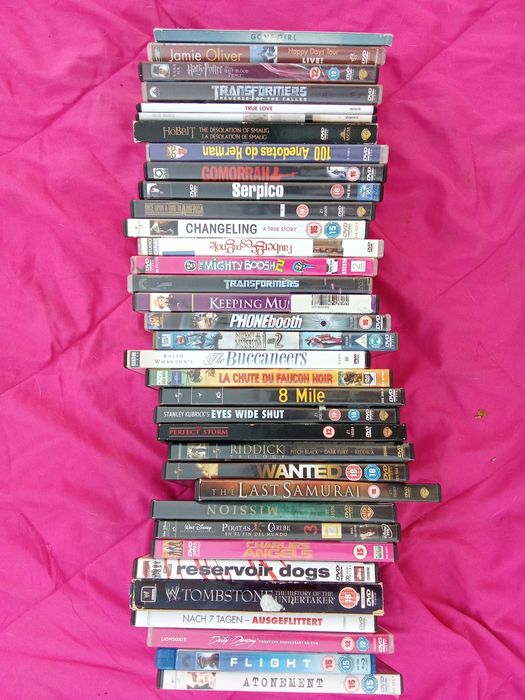 35 filmes incluindo 100 anedotas do Herman