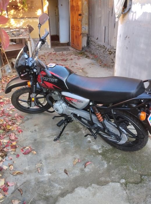 Мотоцикл bajaj boxser125