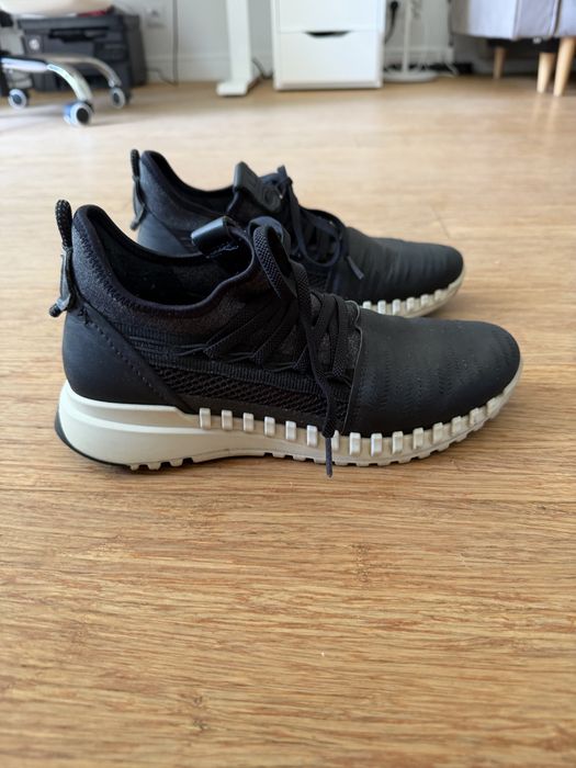 ECCO ST.1 Lite r. 37 damskie czarne PHORENE SHOCK THRU skóra