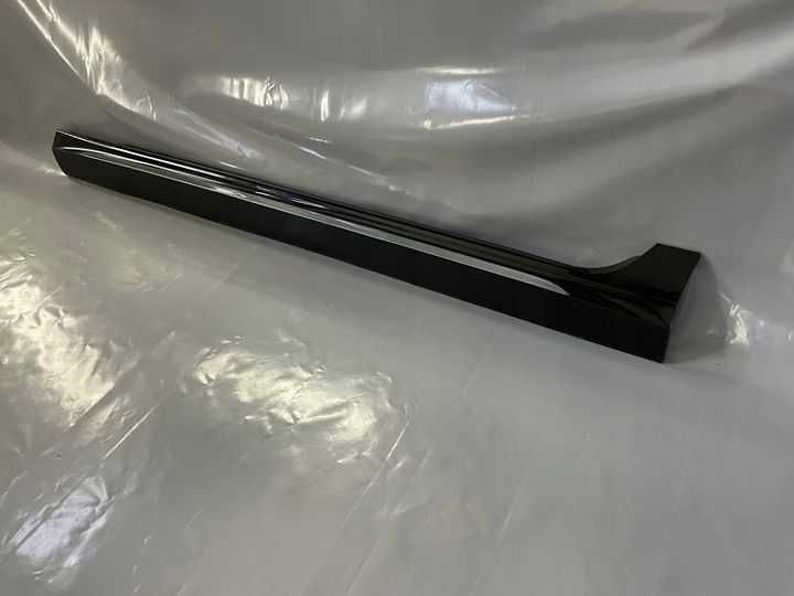 накладка на поріг ліва Volvo S90 2020 седан. Чорний оригінал