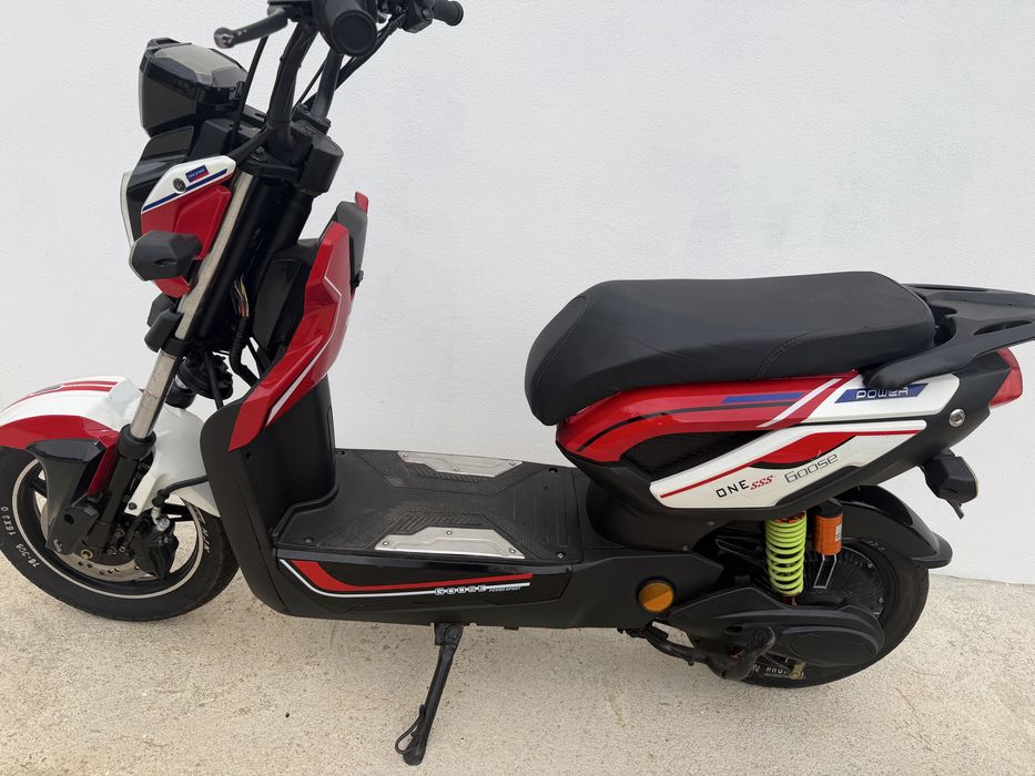 Demop scooter eletrica usada