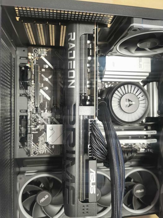 Placa gráfica AMD Radeon RX 9070 XT c/1 mês de uso