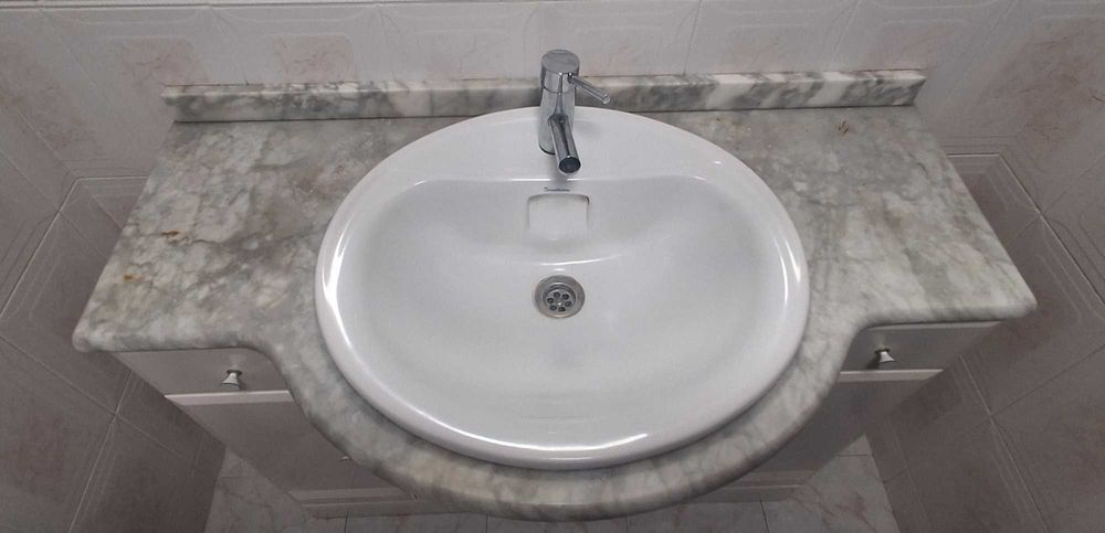 Móvel de casa de banho
