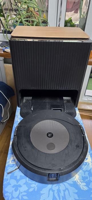 iRobot Roomba j9+ model:ADK-Y1   wyświetla błąd nierównej podłogi