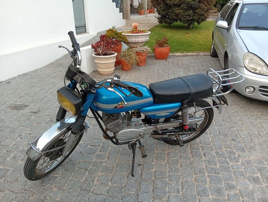 Moto Casal 5 muito bom estado