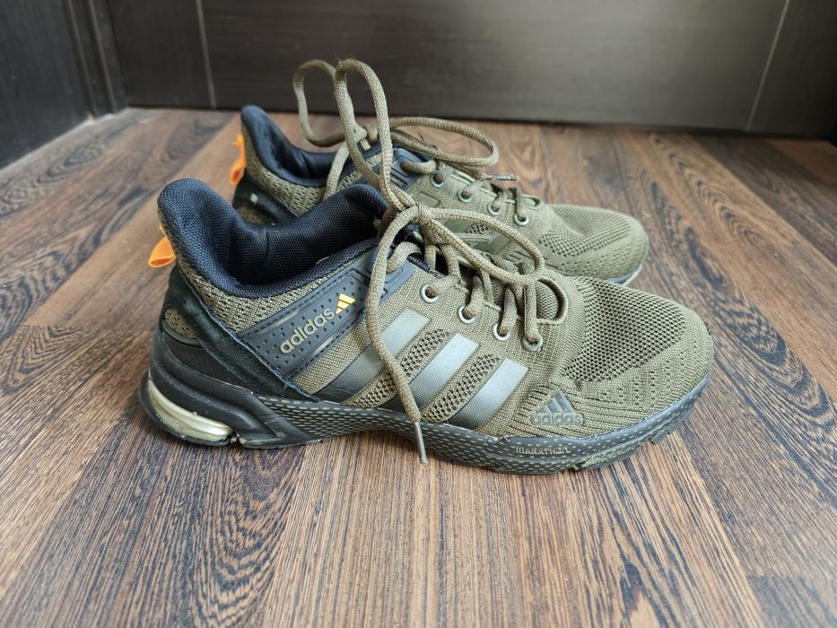 Adidas чоловічі кросівки