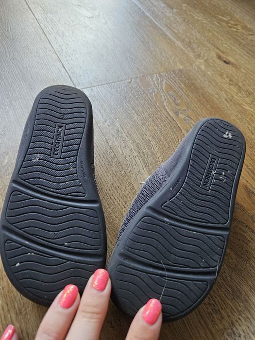 Kapcie dla dziecka decathlon - drugie gratis