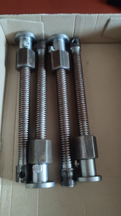 Гвинт -гайка трапеції