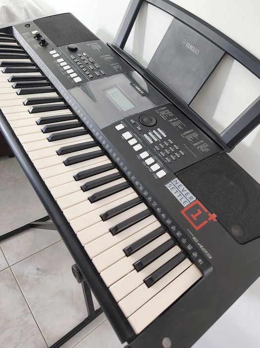 Teclado Yamaha PSR-E423 + Coluna de Som + Suporte