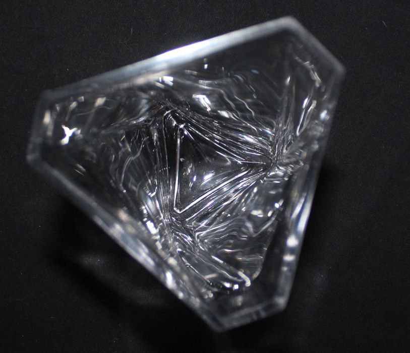 Vaso triangular vidro twisted vintage