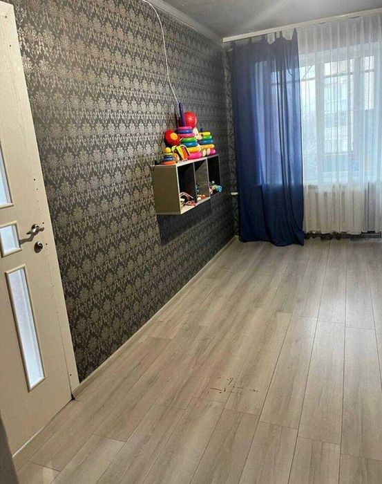Квартира 3 кімнатна Вишенька Космонавтів - Вид 5