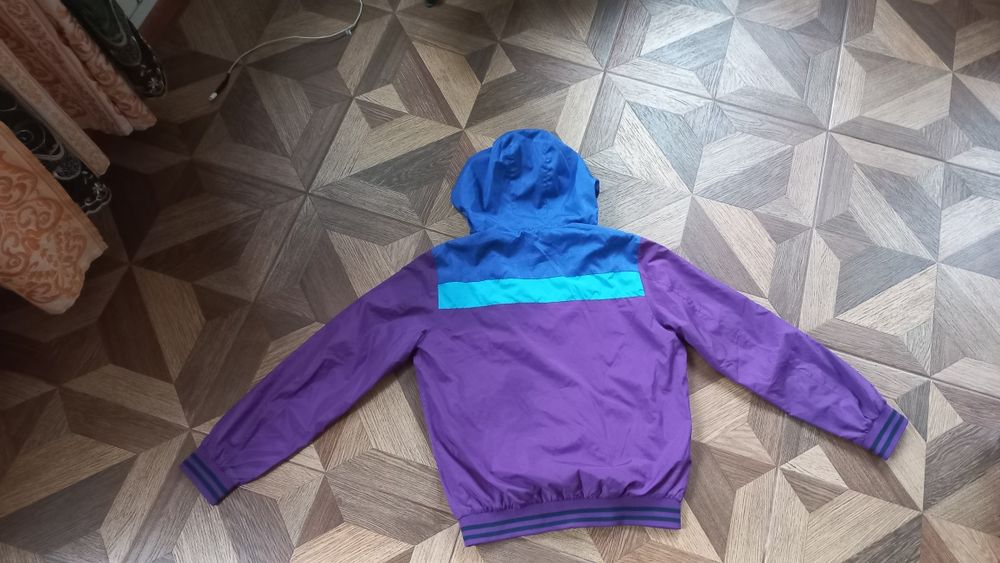 Спортивная ветровка L ,Jack&Jones