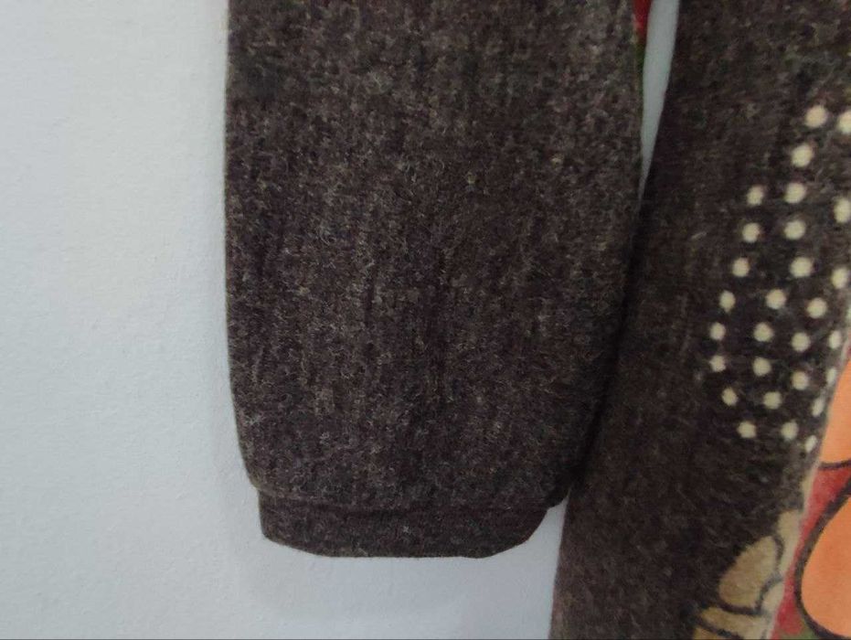 Vestido de manga comprida com borboleta