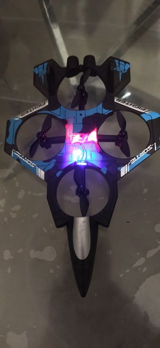 Радіокерований літак