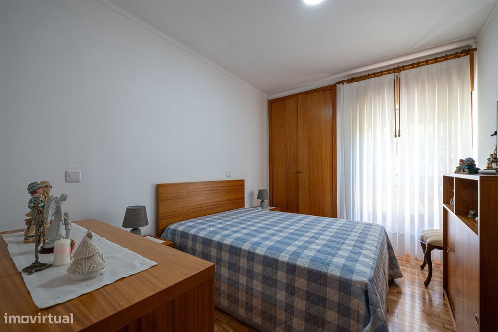Apartamento T3 Venda em Oliveira de Azeméis, Santiago de Riba-Ul, Ul,