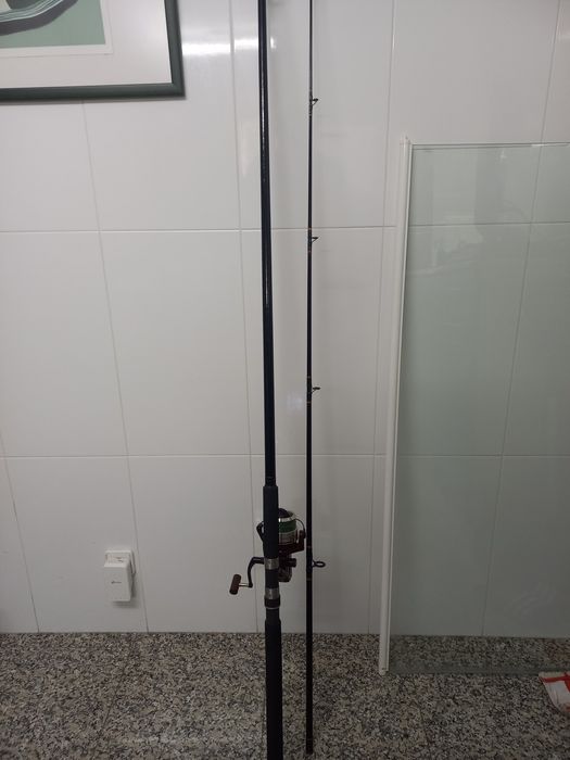 Cana de  pesca Silstar  com carreto  Quantum,  para pesca de mar  e rio com 3.70 mts.