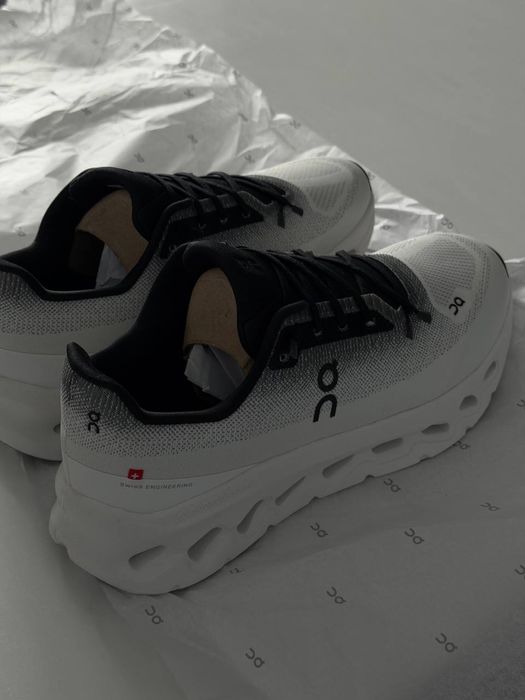 On Running Cloudmonster оригінал, 45 розмір 29см