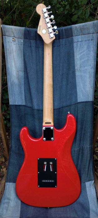 Fender Squier Stratocaster 2004 impecavel. Como novo.