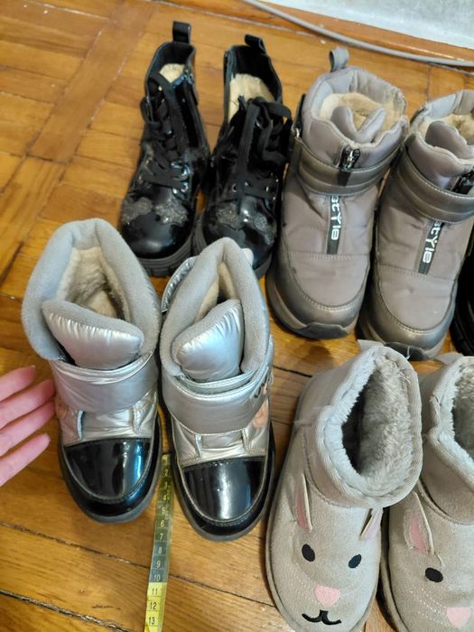 Зимові чобітки ,угі,дутікі