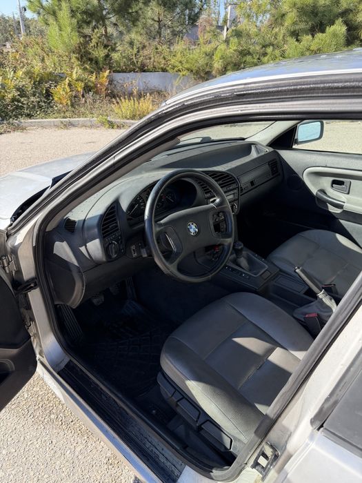 BMW E36 316i Sedan