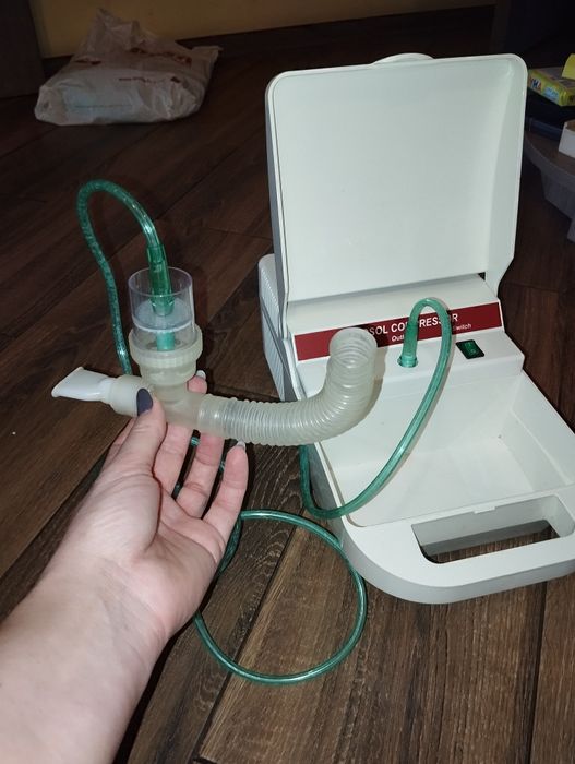 Інгалятор компресорний Біомед А 262