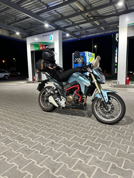 Мотоцикл Lifan kp 250 3r